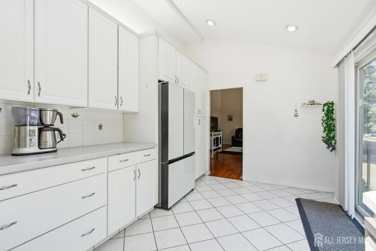 Photo 11 of 203 Central Avenue, Edison NJ 08817, Edison, NJ