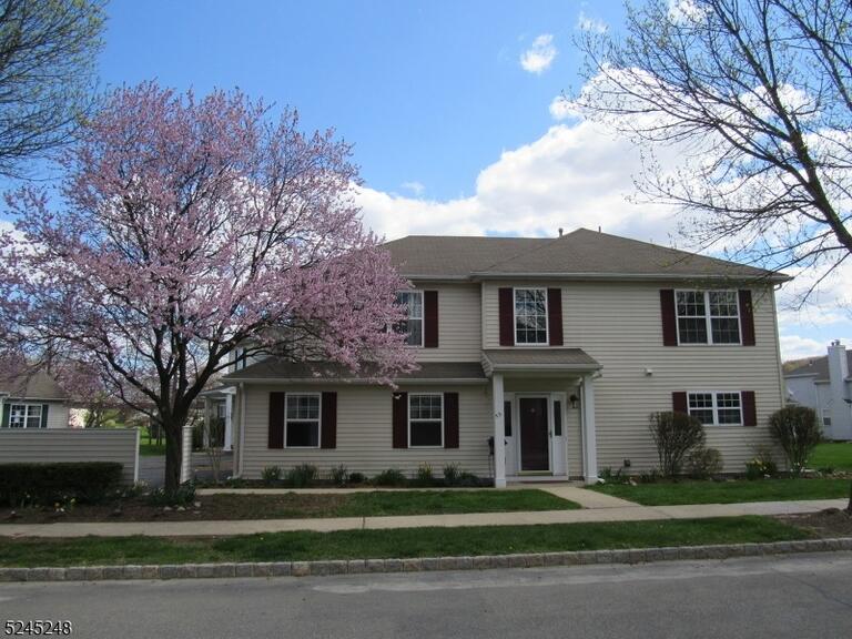 Property listing MLS 4020699 photo 1