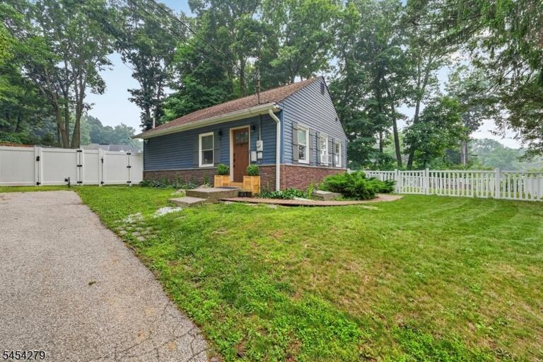 Property listing MLS 4047232 photo 34