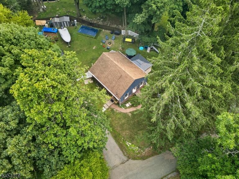 Property listing MLS 4047232 photo 38