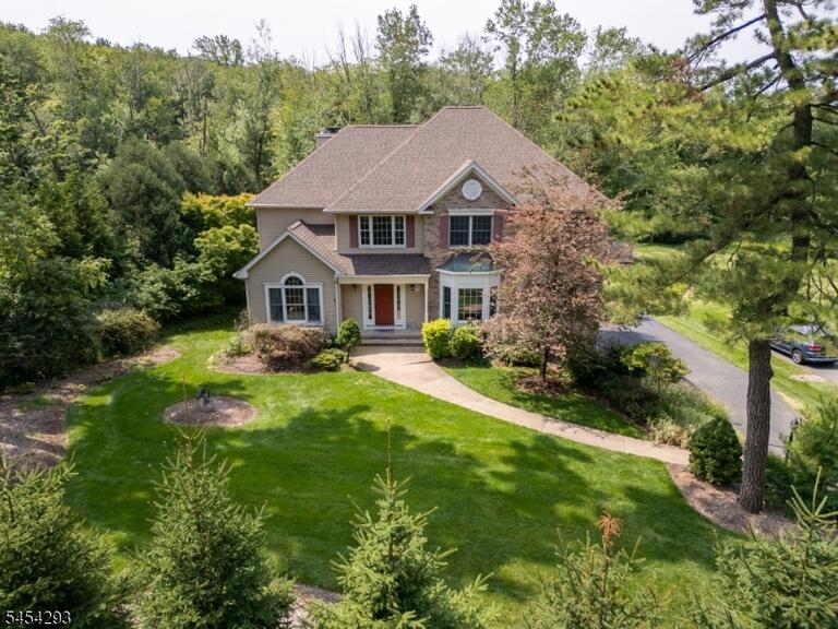 Property listing MLS 4047526 photo 1