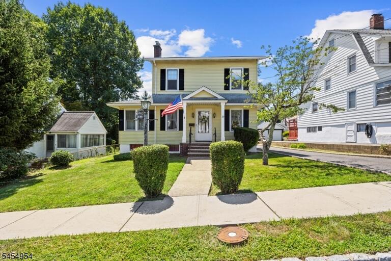 Property listing MLS 4047815 photo 1