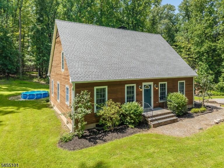 Property listing MLS 4047998 photo 40