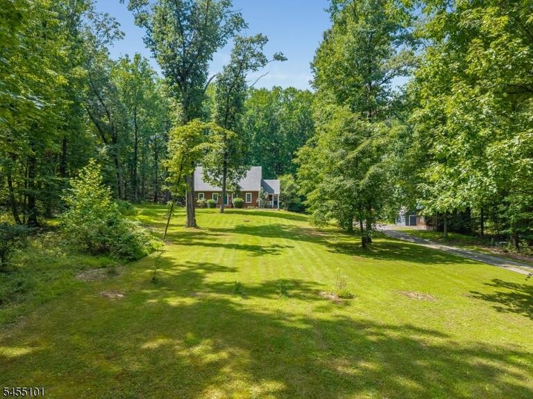 Property listing MLS 4047998 photo 41