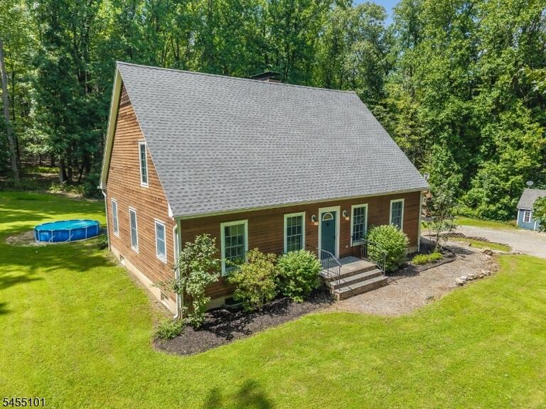 Property listing MLS 4047998 photo 44