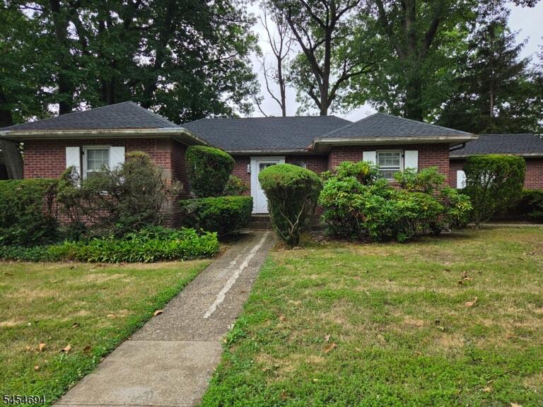 Property listing MLS 4048038 photo 1