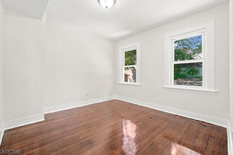 Property listing MLS 4049633 photo 22