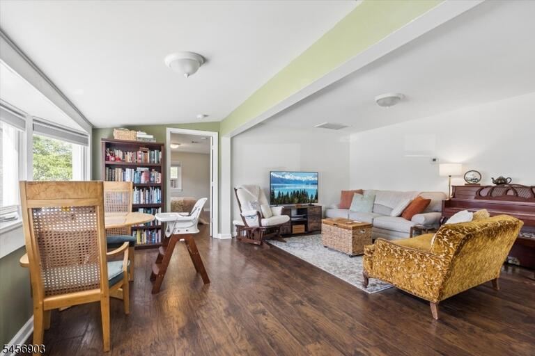 Property listing MLS 4049810 photo 15