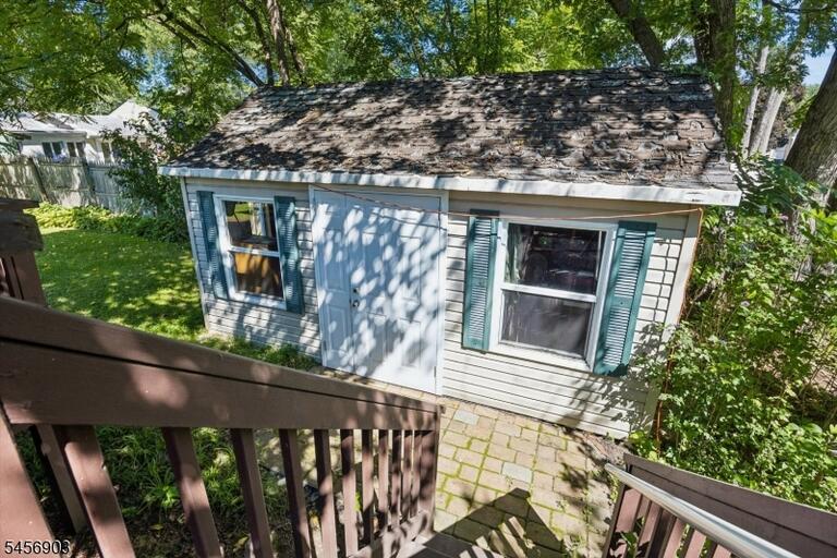 Property listing MLS 4049810 photo 3