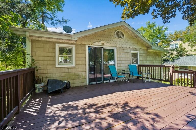 Property listing MLS 4049810 photo 4