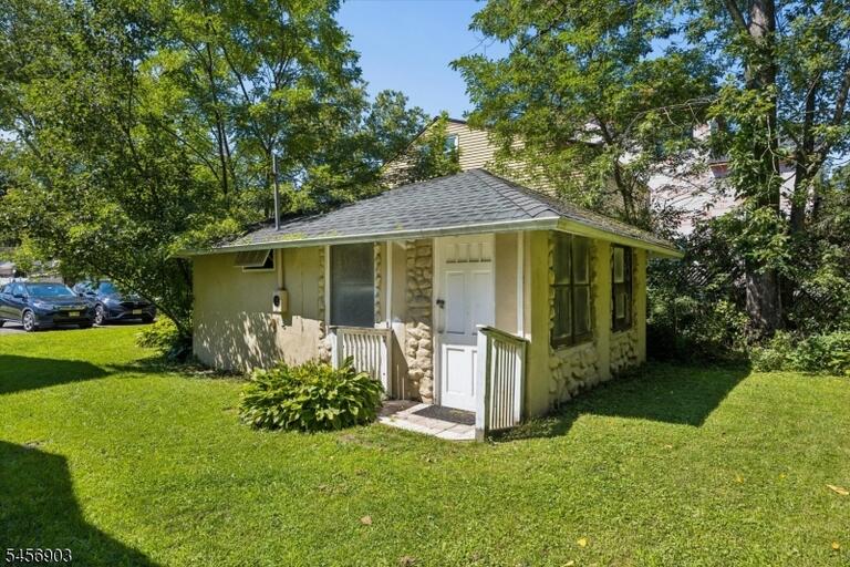 Property listing MLS 4049810 photo 8