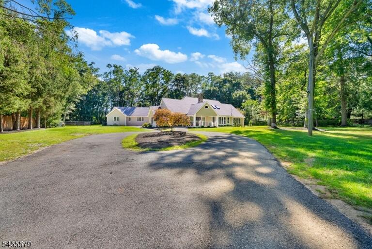 Property listing MLS 4050166 photo 34