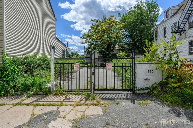Photo 33 of 172 Lyon Street, Paterson NJ 07524, Paterson, NJ