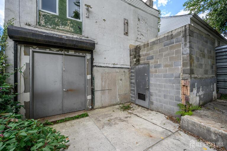 Photo 30 of 172 Lyon Street, Paterson NJ 07524, Paterson, NJ