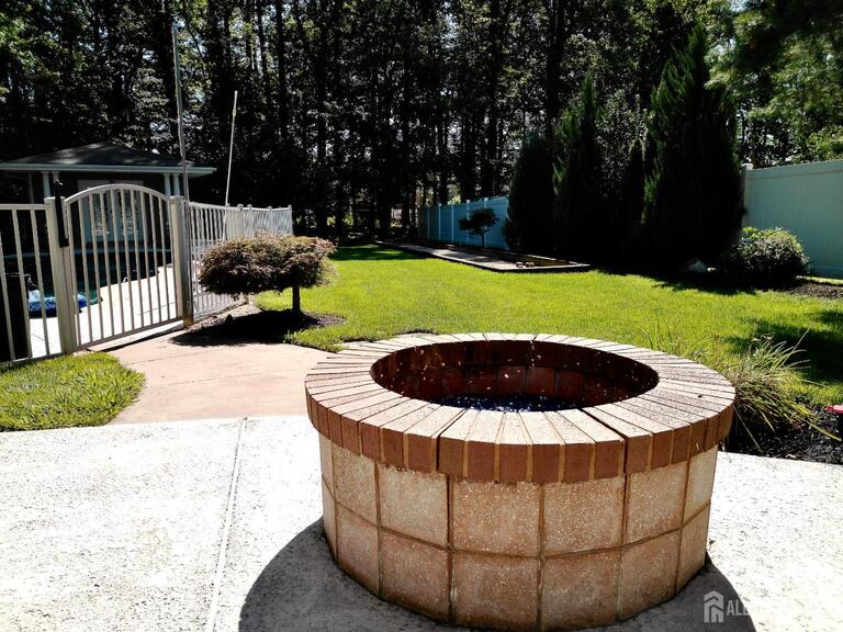 Photo 31 of 16 New Dover Avenue, Colonia NJ 07067, Colonia, NJ