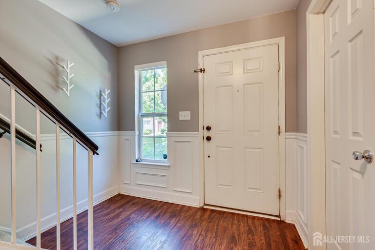 Photo 5 of 41 Rojewski Way, Parlin NJ 08859, Parlin, NJ