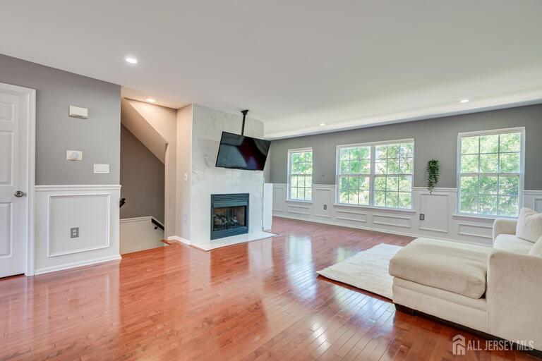Photo 10 of 41 Rojewski Way, Parlin NJ 08859, Parlin, NJ