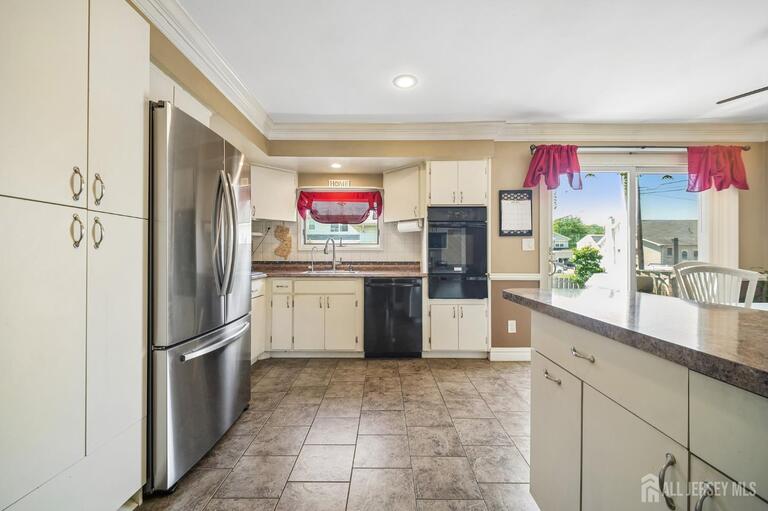 Photo 13 of 53 Orchard Street, Carteret NJ 07008, Carteret, NJ