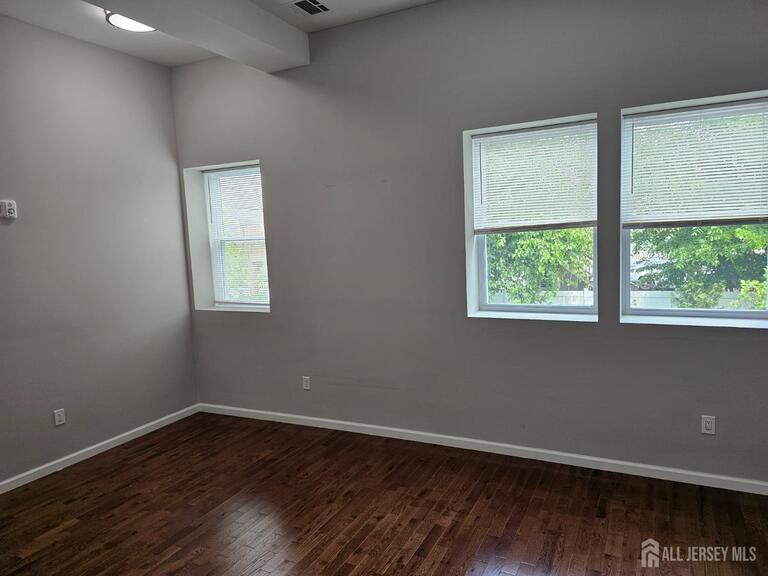Photo 3 of 33 2nd Street, Raritan NJ 08869, Raritan, NJ