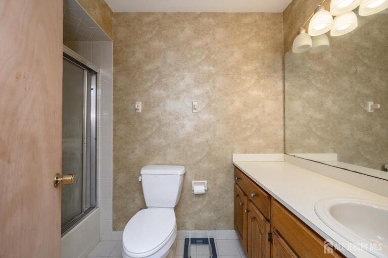 Photo 23 of 675 Raritan Road # 24, Clark NJ 07066, Clark, NJ