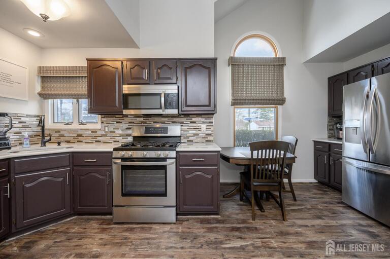 Photo 4 of 675 Raritan Road # 24, Clark NJ 07066, Clark, NJ