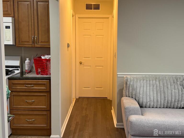 Photo 7 of 911 Yorkshire Drive, Flemington NJ 08822, Flemington, NJ