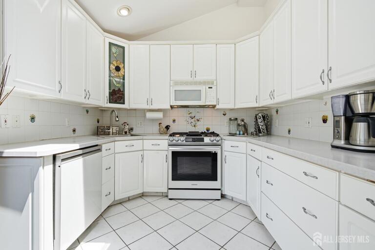 Photo 10 of 203 Central Avenue, Edison NJ 08817, Edison, NJ