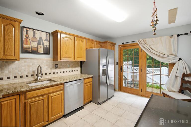 Photo 2 of 10 Burr Court, Plainsboro NJ 08536, Plainsboro, NJ