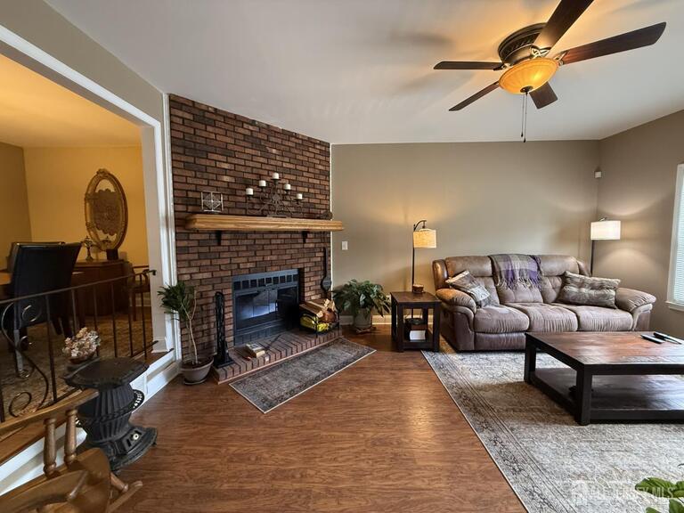 Photo 3 of 41 Dogwood Court, Jamesburg NJ 08831, Jamesburg, NJ