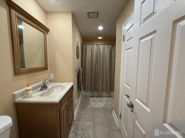 Photo 21 of 41 Dogwood Court, Jamesburg NJ 08831, Jamesburg, NJ