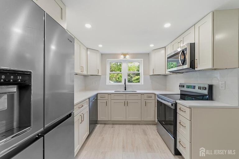 Photo 17 of 281 Friendship Road, South Brunswick NJ 08512, South Brunswick, NJ