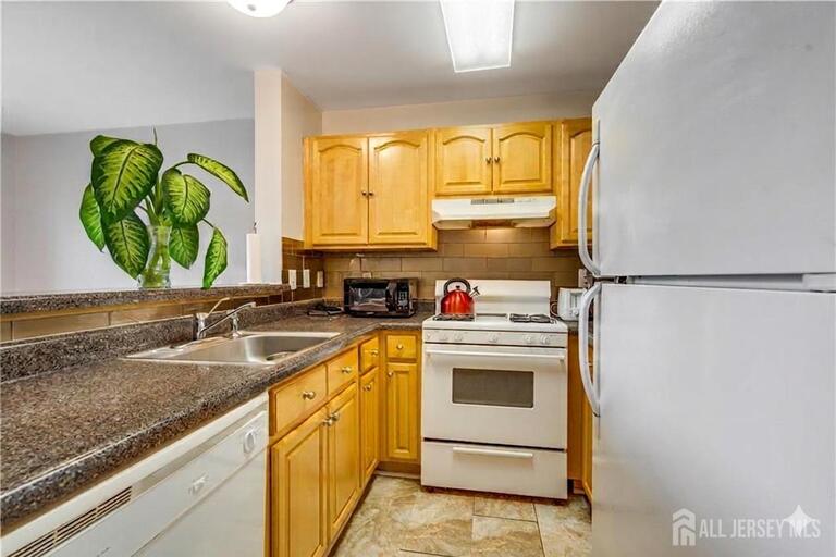 Photo 5 of 1126 Edpas Road, New Brunswick NJ 08901, New Brunswick, NJ