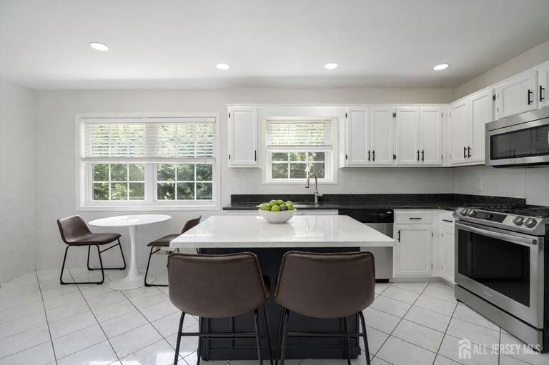 Photo 8 of 20 Cliff Avenue, Fords NJ 08863, Fords, NJ