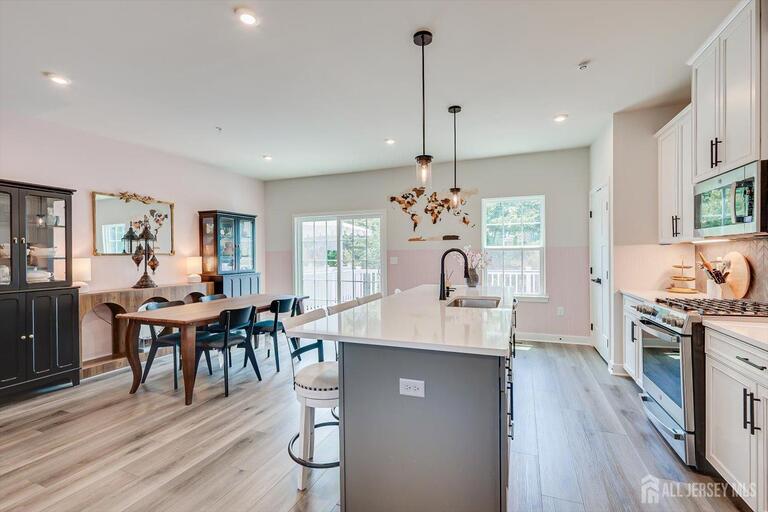 Photo 18 of 220 Anchor Way, Aberdeen NJ 07721, Aberdeen, NJ