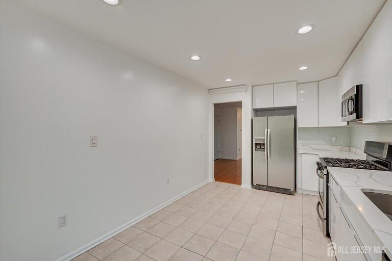 Photo 12 of 2103 Ackmen Court, Bridgewater NJ 08807, Bridgewater, NJ