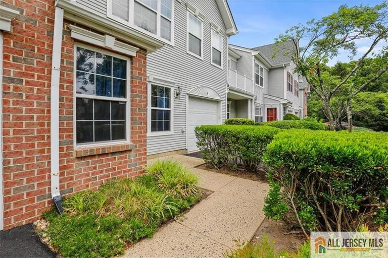 Photo 6 of 10 Pennsbury Way, East Brunswick NJ 08816, East Brunswick, NJ