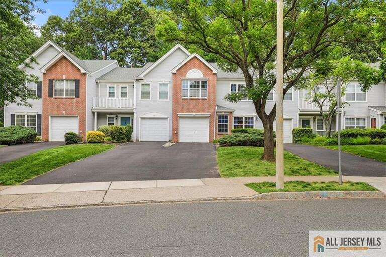 Photo 2 of 10 Pennsbury Way, East Brunswick NJ 08816, East Brunswick, NJ