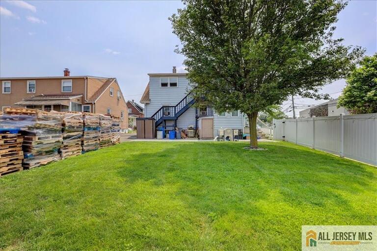 Photo 25 of 52 Saint Ann Street # F, Carteret NJ 07008, Carteret, NJ