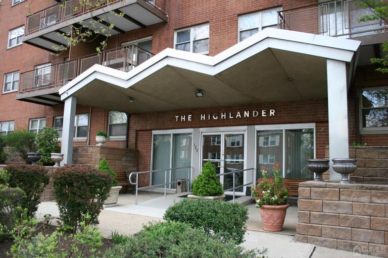 Photo 2 of 123 S Adelaide Avenue S # 2C, Highland Park NJ 08904, Highland Park, NJ