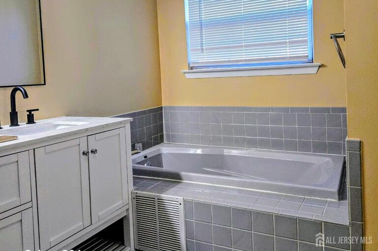 Photo 9 of 374 Draco Road, Piscataway NJ 08854, Piscataway, NJ
