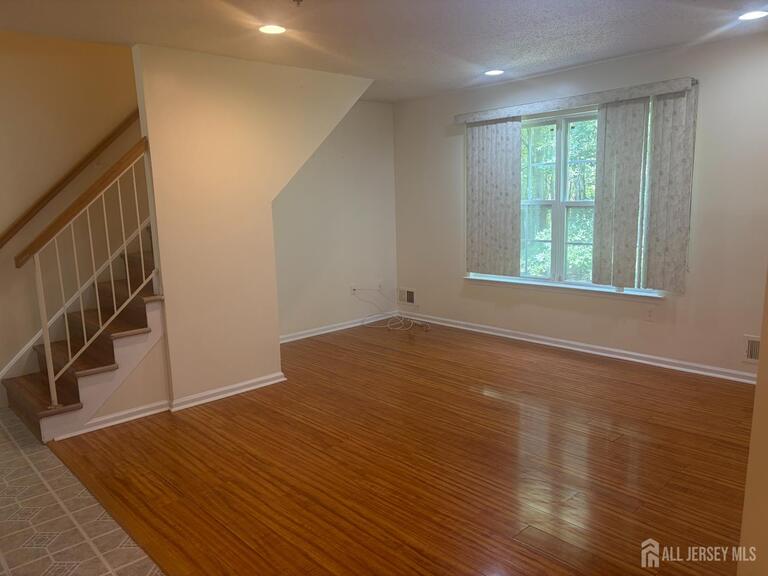 Photo 4 of 215 Prestwick Way, Edison NJ 08820, Edison, NJ