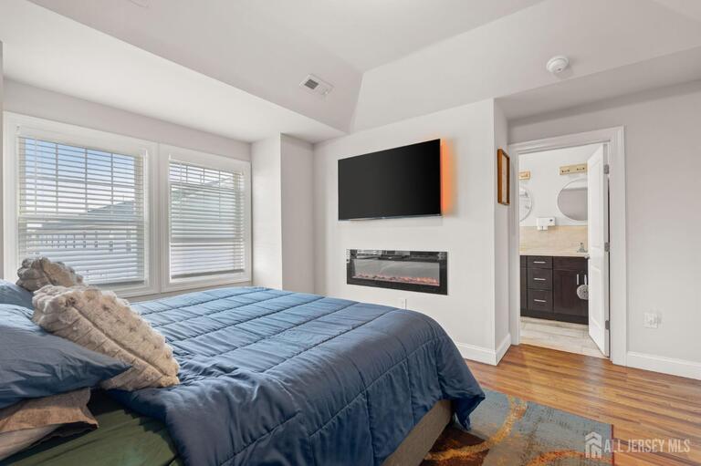 Photo 17 of 322 Mcguire Place, Perth Amboy NJ 08861, Perth Amboy, NJ
