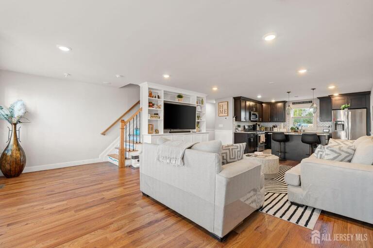 Photo 13 of 322 Mcguire Place, Perth Amboy NJ 08861, Perth Amboy, NJ