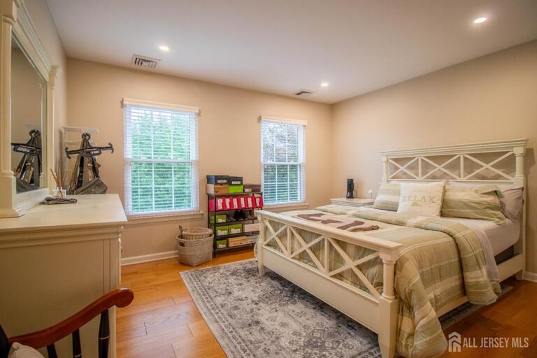 Photo 23 of 9 Pondview Drive, Tinton Falls NJ 07724, Tinton Falls, NJ