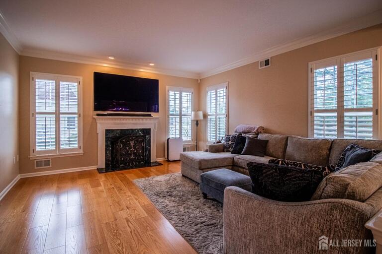 Photo 11 of 9 Pondview Drive, Tinton Falls NJ 07724, Tinton Falls, NJ
