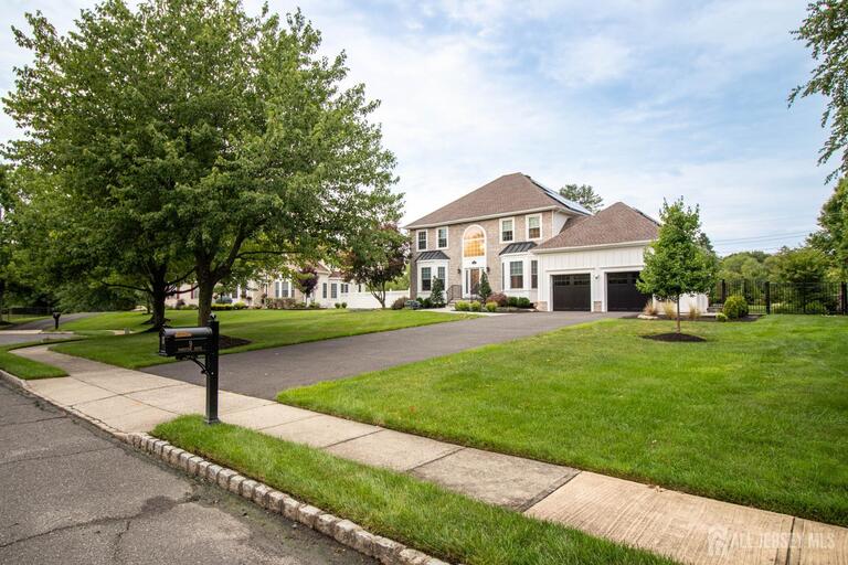 Photo 40 of 9 Pondview Drive, Tinton Falls NJ 07724, Tinton Falls, NJ