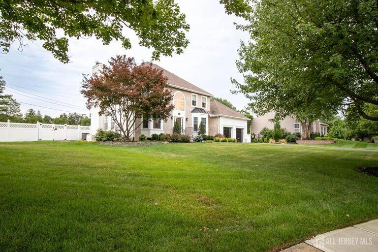 Photo 41 of 9 Pondview Drive, Tinton Falls NJ 07724, Tinton Falls, NJ