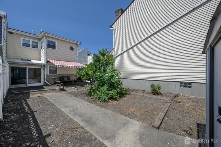 Photo 53 of 94 Van Buren Street, Newark NJ 07105, Newark, NJ
