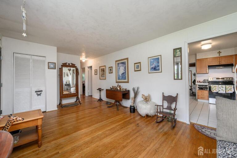 Photo 6 of 405 Magnolia Road, Mount Laurel NJ 08054, Mount Laurel, NJ