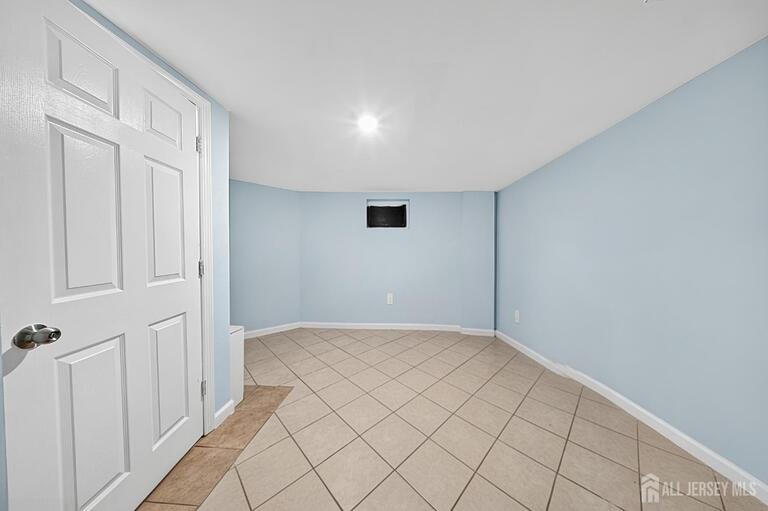 Photo 24 of 421-423 Magie Avenue, Elizabeth NJ 07208, Elizabeth, NJ